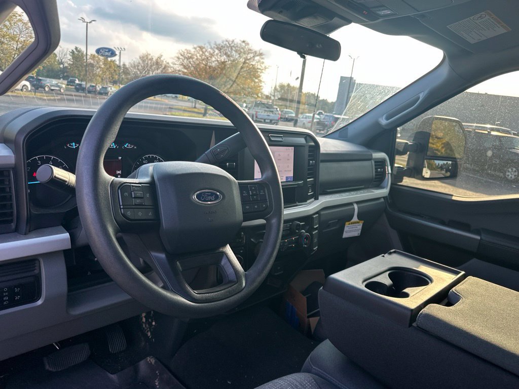 Used 2025 Ford F350 XLT AWD/4WD image 14
