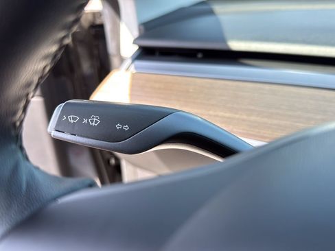 Used 2019 Tesla Model 3 Standard Range Plus RWD image 15