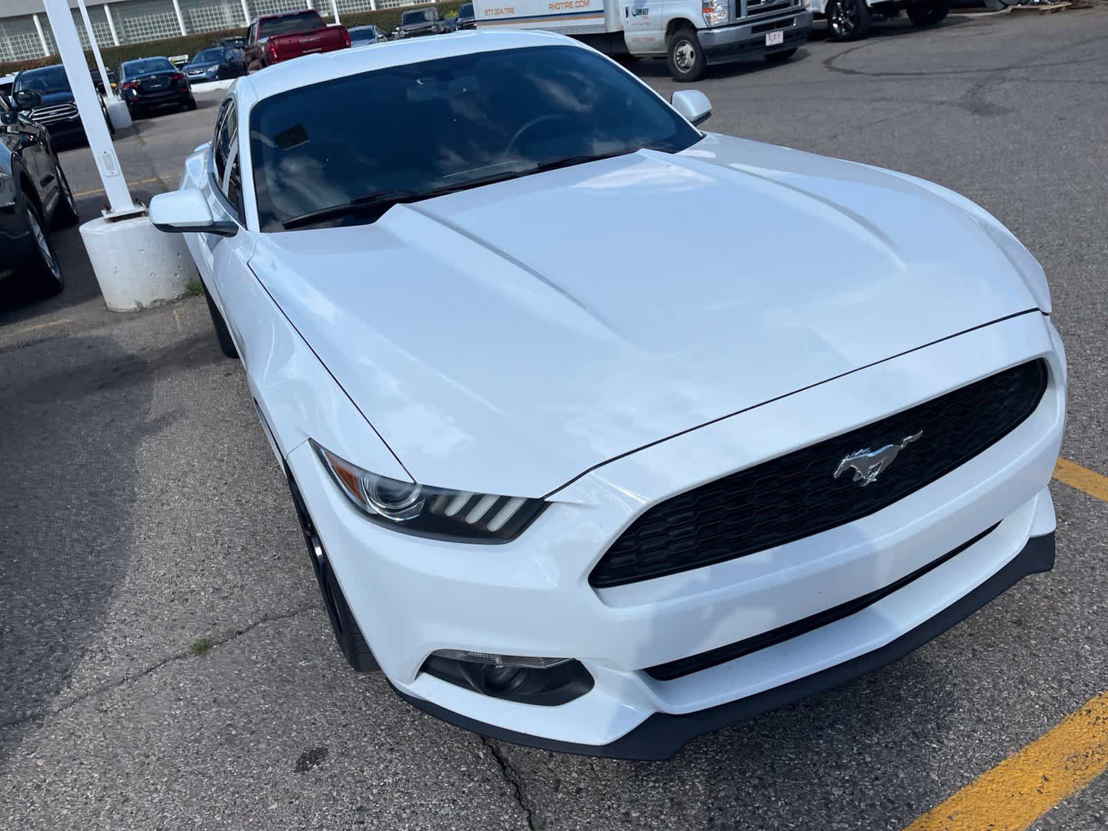 Used 2015 Ford Mustang Premium RWD image 21