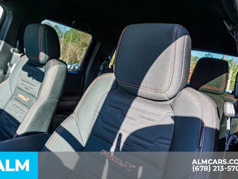 Used 2024 Nissan Frontier Pro-X w/ Technology Package image 18