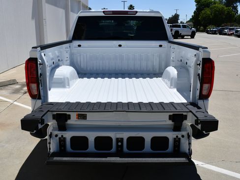 Used 2026 GMC Sierra 1500 Pro w/ Pro Value Package AWD/4WD image 8