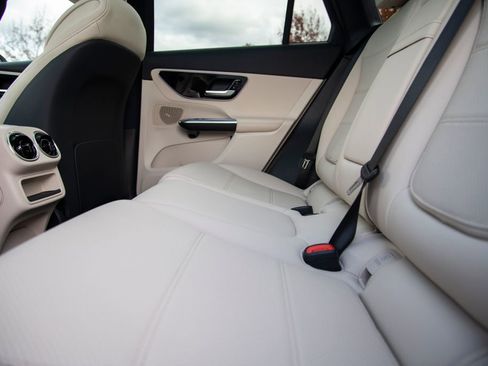 New 2026 Mercedes-Benz GLC 300 4MATIC image 13