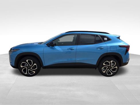 New 2026 Chevrolet Trax RS w/ Driver Confidence Package FWD image 4