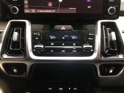 Certified 2023 Kia Sorento X-Line EX image 35