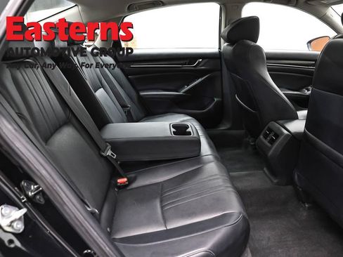 Used 2018 Honda Accord Touring image 22