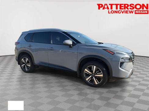 Used 2025 Nissan Rogue SL FWD image 1