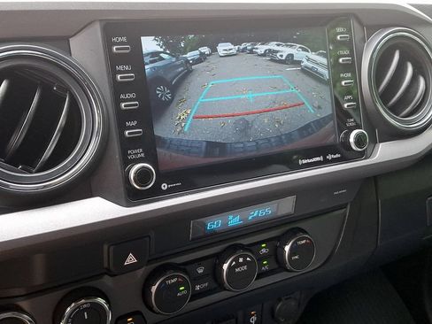 Used 2023 Toyota Tacoma TRD Sport AWD/4WD image 18