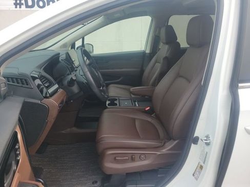 Certified 2025 Honda Odyssey Touring image 10