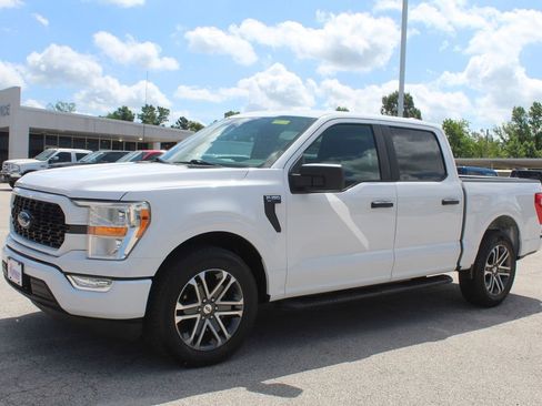 Used 2021 Ford F150 XL w/ STX Appearance Package RWD image 2