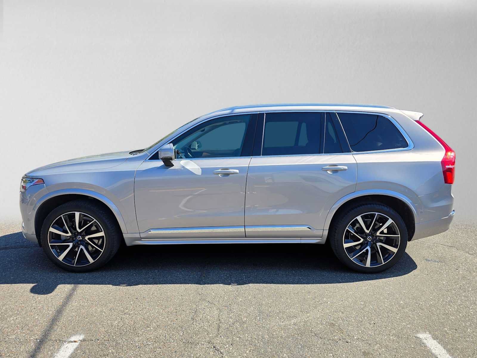 Used 2024 Volvo XC90 B6 Plus w/ Protection Package Premier AWD/4WD image 6