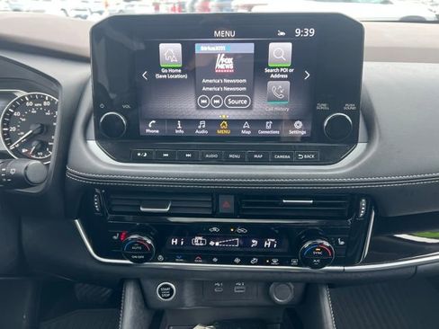 Used 2023 Nissan Rogue SL w/ SL Premium Package image 26