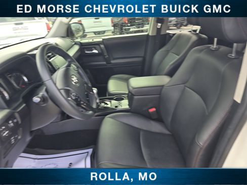 Used 2022 Toyota 4Runner TRD Off-Road Premium image 16