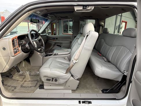 Used 2000 Chevrolet Silverado 2500 LT w/ Firm Ride Suspension Pkg image 14