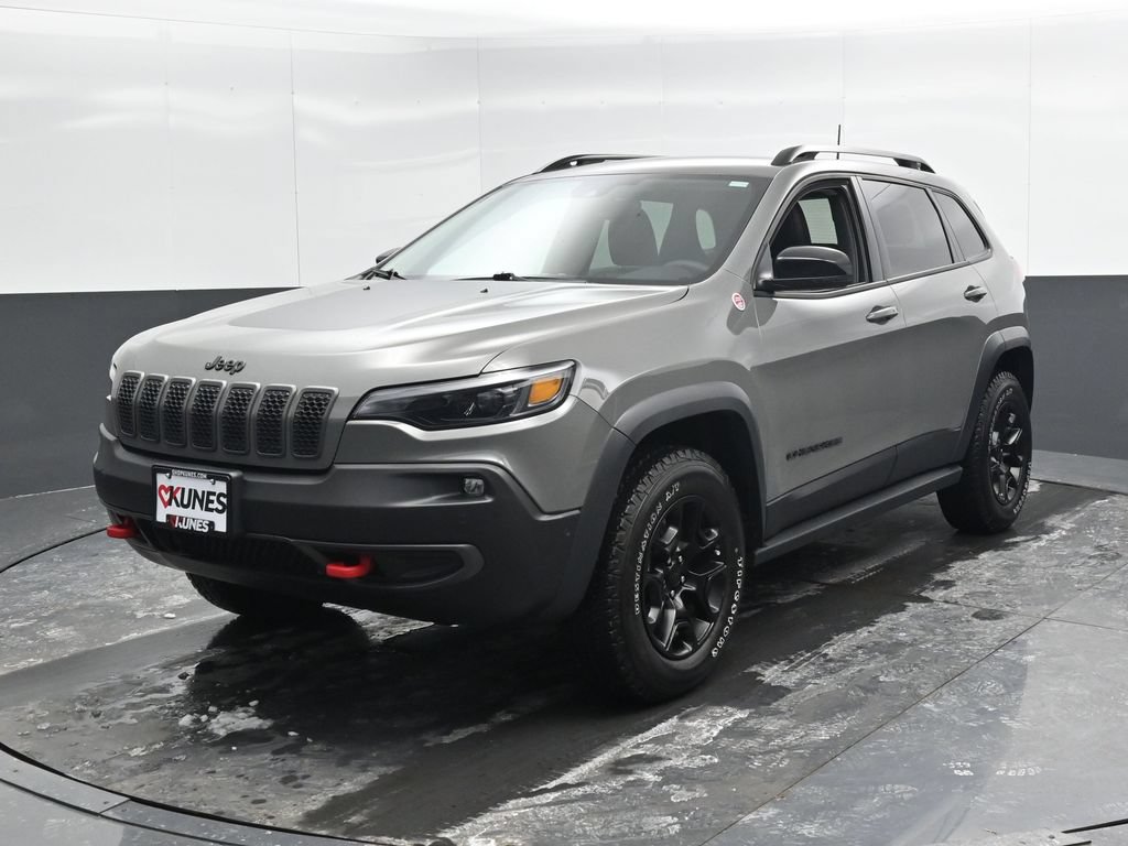 Used 2023 Jeep Cherokee Trailhawk w/ Trailer Tow Group AWD/4WD image 6