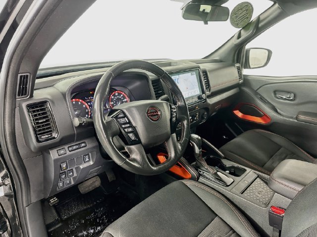 Used 2023 Nissan Frontier PRO-4X w/ Pro Convenience Package AWD/4WD image 10
