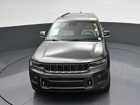 Used 2021 Jeep Grand Cherokee L Overland w/ Luxury Tech Group IV AWD/4WD image 25