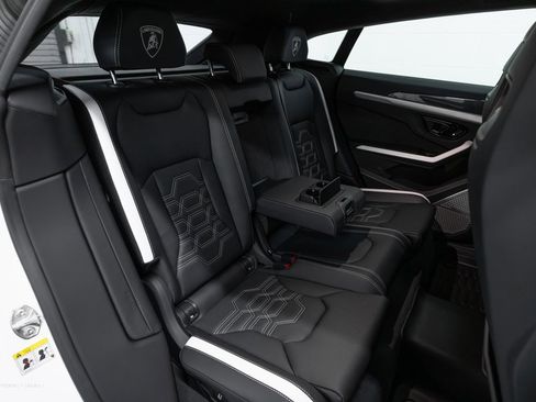New 2025 Lamborghini Urus SE image 48