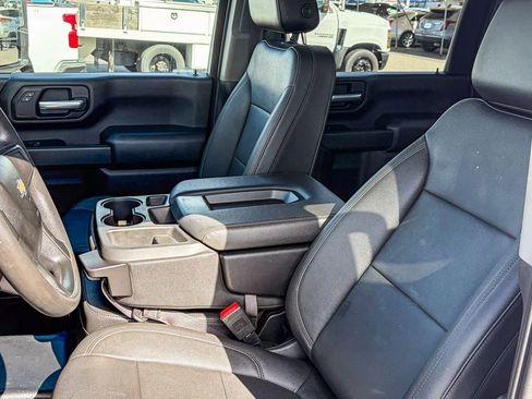 Used 2023 Chevrolet Silverado 2500 W/T w/ WT Convenience Package image 9