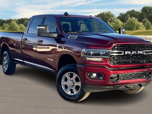 Used 2024 RAM 3500 Big Horn w/ Sport Appearance Package image 2