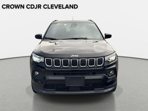Used 2024 Jeep Compass Latitude AWD/4WD image 10