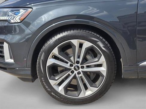 Used 2020 Audi Q7 3.0T Prestige w/ Prestige Package AWD/4WD image 9