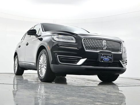 Used 2019 Lincoln Nautilus Premier image 47