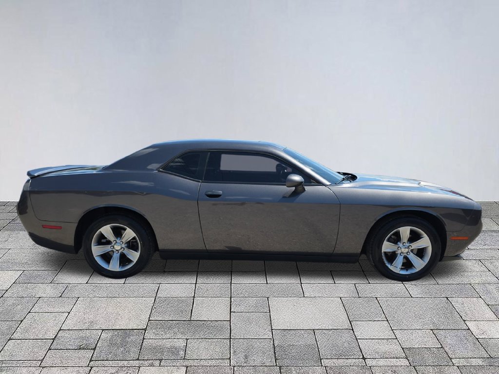 Used 2019 Dodge Challenger SXT RWD image 8