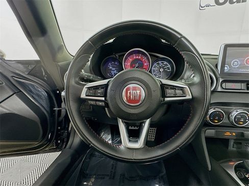 Used 2017 FIAT 124 Spider Abarth image 13