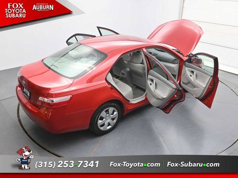 Used 2009 Toyota Camry LE FWD image 37