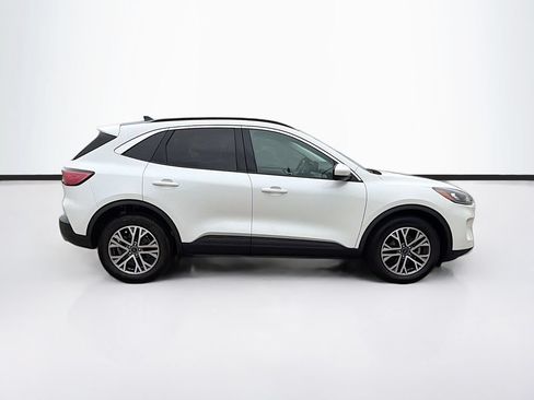 Used 2022 Ford Escape SEL w/ Technology Package AWD/4WD image 4