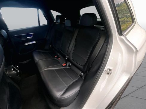 Used 2024 Mercedes-Benz GLC 300 4MATIC image 20