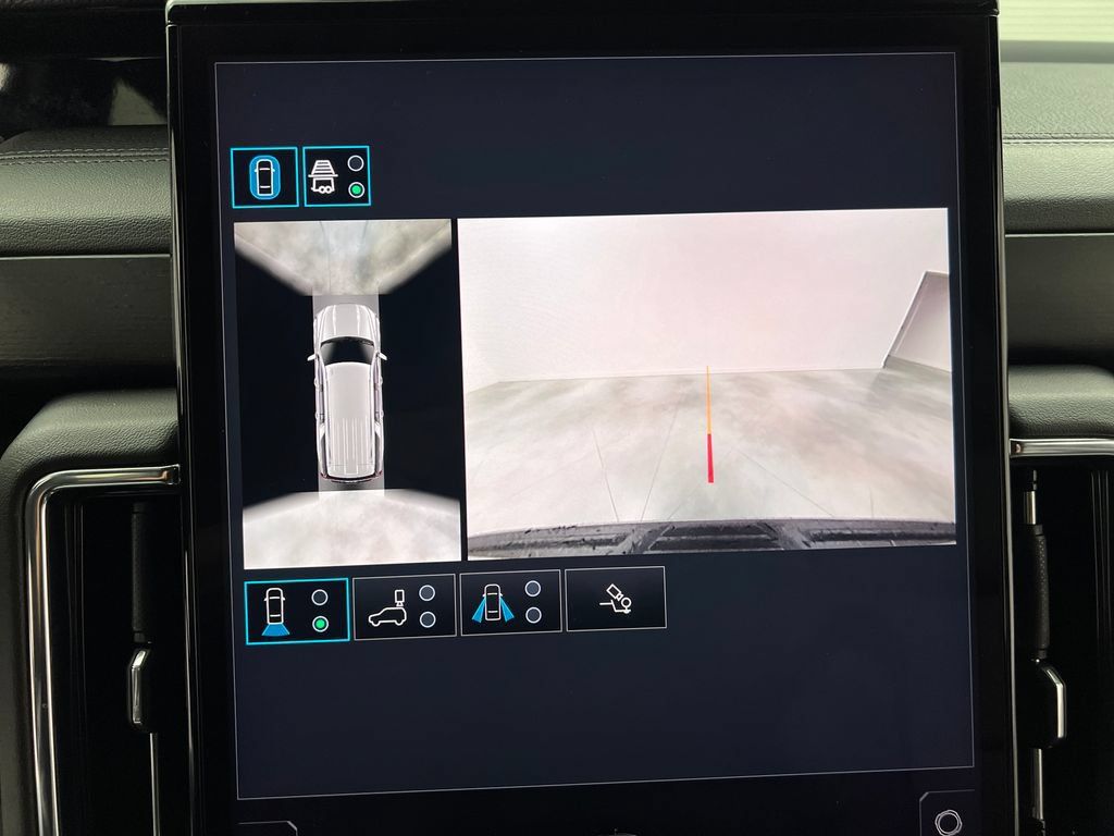 Used 2025 GMC Yukon XL Denali RWD image 67