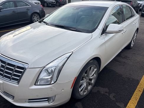 Used 2014 Cadillac XTS Luxury w/ Driver Awareness Package image 5