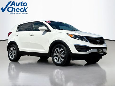 Used 2016 Kia Sportage LX FWD image 1