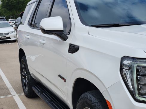 Used 2023 GMC Yukon AT4 AWD/4WD image 8