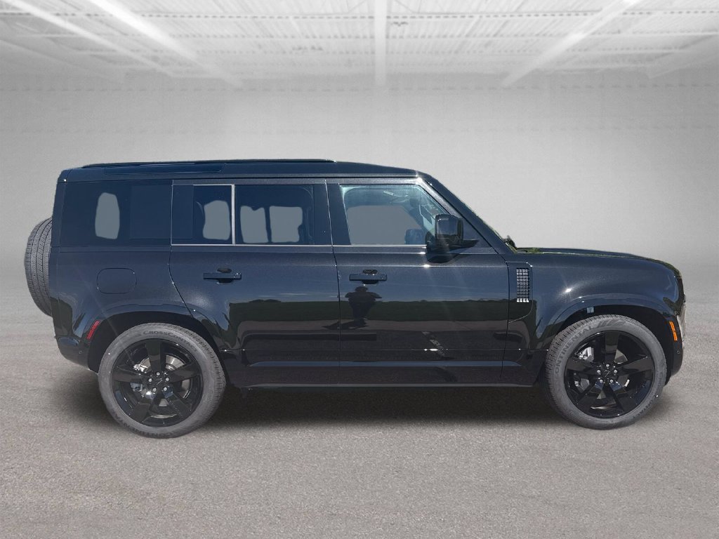 New 2026 Land Rover Defender 110 X-Dynamic SE AWD/4WD image 6
