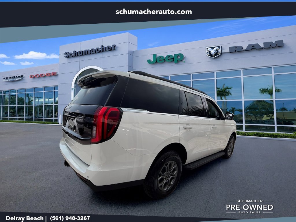 Used 2025 Ford Expedition Active RWD image 7