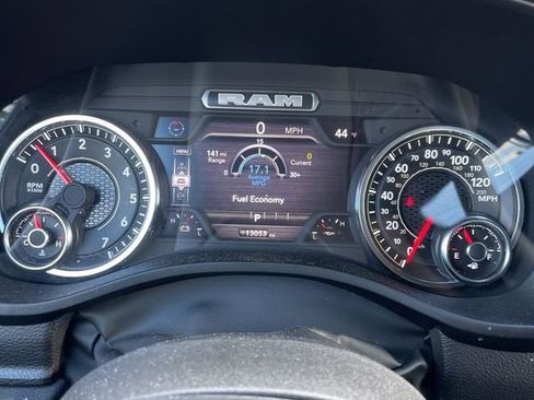 Used 2025 RAM 1500 Laramie image 27