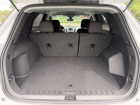 Used 2023 Chevrolet Equinox LS FWD image 42