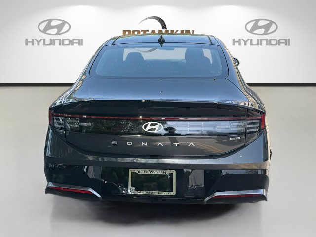 New 2026 Hyundai Sonata SEL FWD image 6