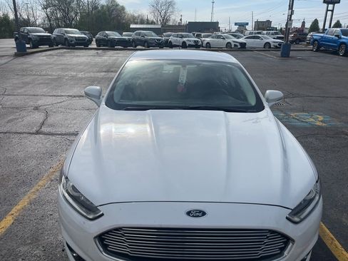 Used 2015 Ford Fusion SE w/ Equipment Group 202A FWD image 1