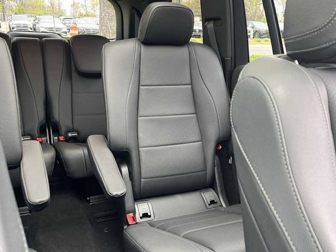 Used 2022 Mercedes-Benz GLS 450 4MATIC image 33