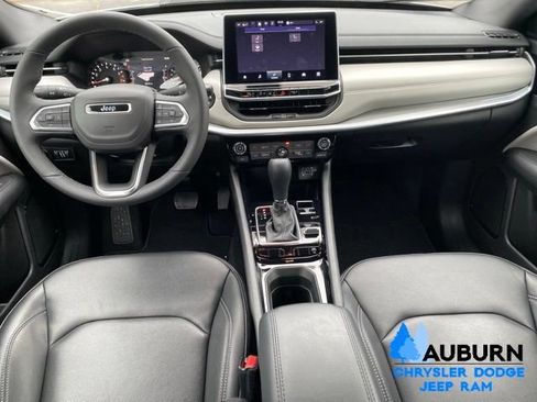 Used 2026 Jeep Compass Limited AWD/4WD image 27