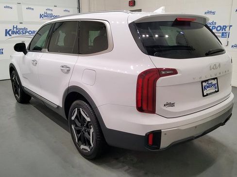 Used 2024 Kia Telluride S w/ S Sunroof Package image 5