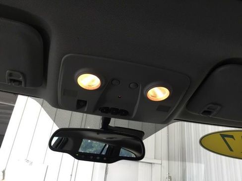 Used 2017 Buick Enclave Premium image 30