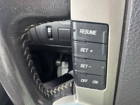 Used 2011 Ford Flex SE image 17