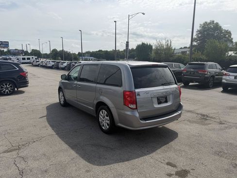 Used 2014 Dodge Grand Caravan SE w/ Quick Order Package 29E SE FWD image 5
