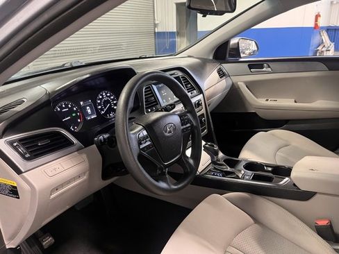 Used 2016 Hyundai Sonata SE image 23