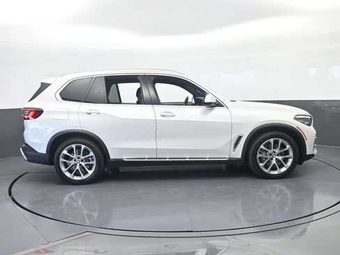 Used 2023 BMW X5 xDrive40i w/ Premium Package AWD/4WD image 7
