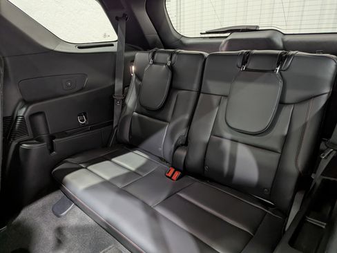 Used 2025 Ford Explorer ST-Line w/ Premium Package image 13